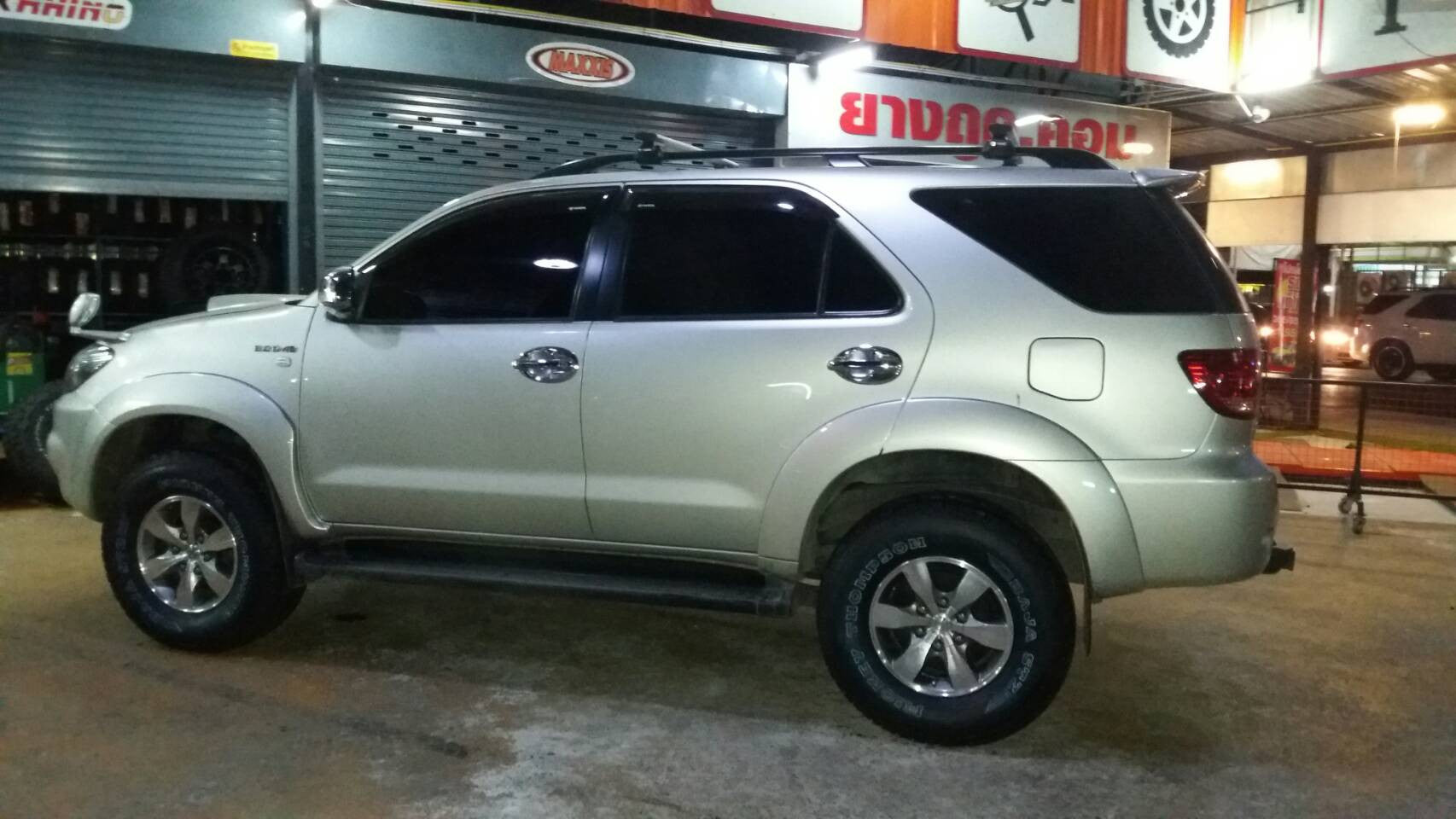 ยางดี ราคาถูก  บริการกันเอง ที่นี้ที่เดียว สายไหม32. 091-6677108