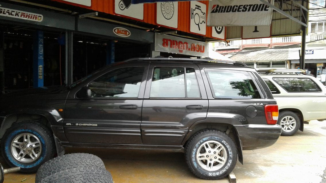 ราคาโปรโมชั่น  MICKEY   THOMPSON  ยางนำเข้า  USA