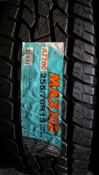 AT700 25570R15 108T OWL M+S MAXXIS