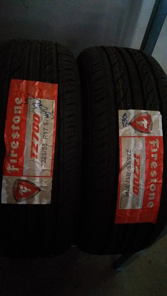 22555R17 97W Firestone TZ700