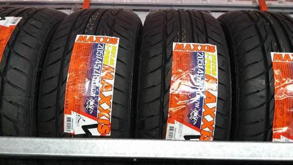 20545ZR16 97W MAXXIS Victra i-Pro