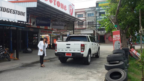 Mickey Thompson (STZ) 265/60R18